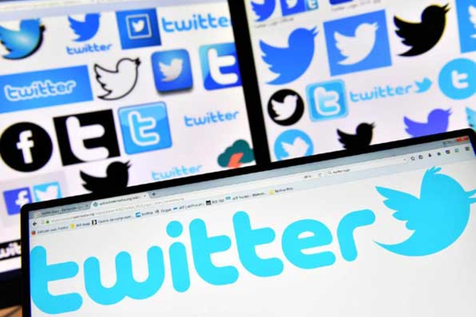 Twitter sets crackdown on automated 'bot' accounts
