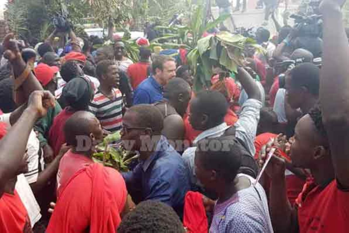 Bobi Wine reaches home amid huge jubilation | The Citizen