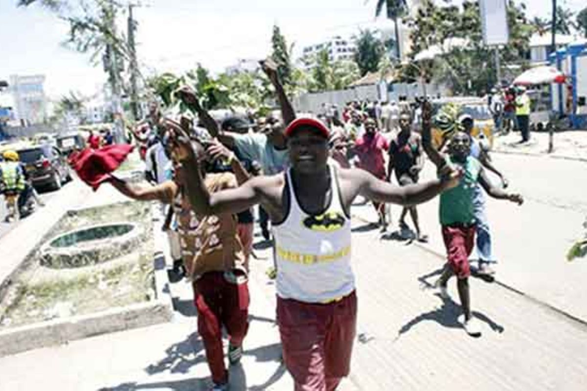 It’s end of the road for Kenya’s matatu gangs in major crackdown | The ...