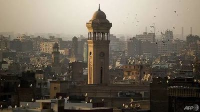 Nearly a third Egyptians live below the poverty line says state media