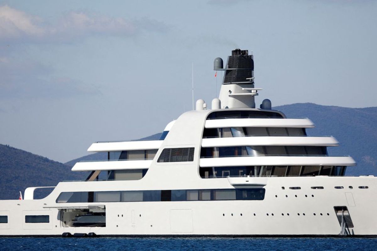 roman abramovich yachts