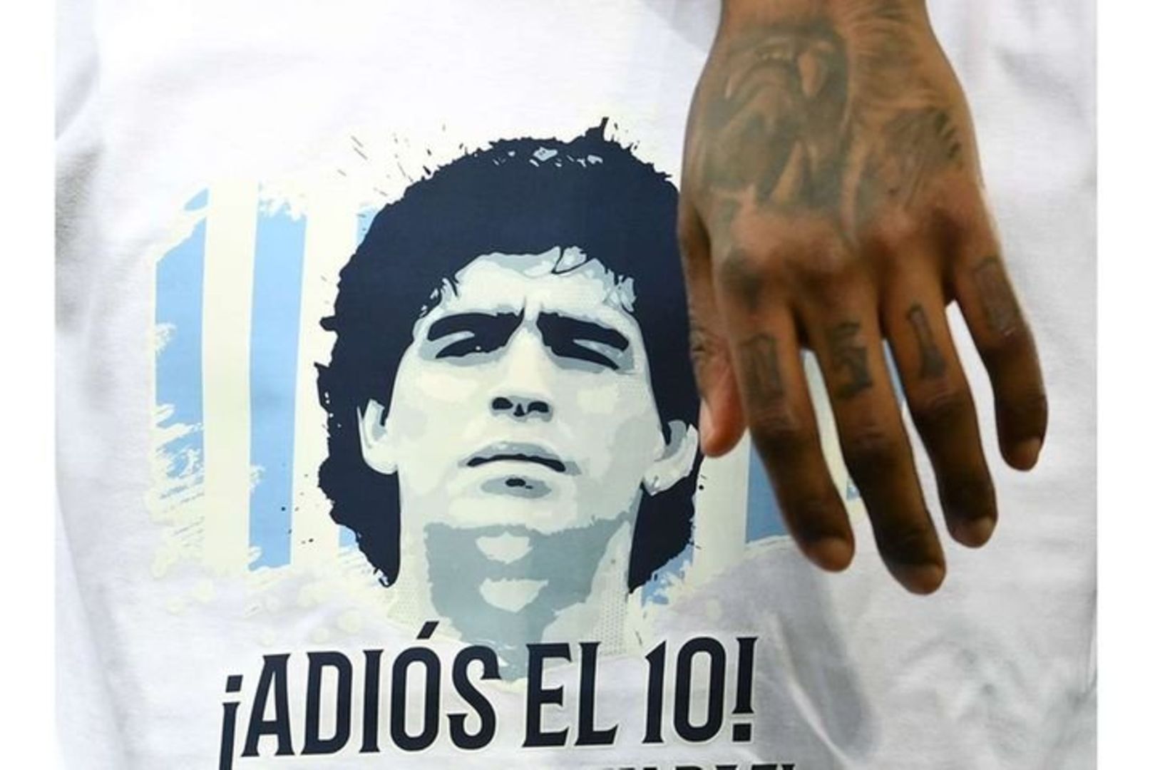 Maradona's shirt may become the most expensive sports object in